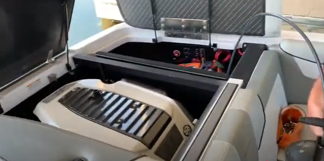 How to Pump Oil Out of Boat Engine