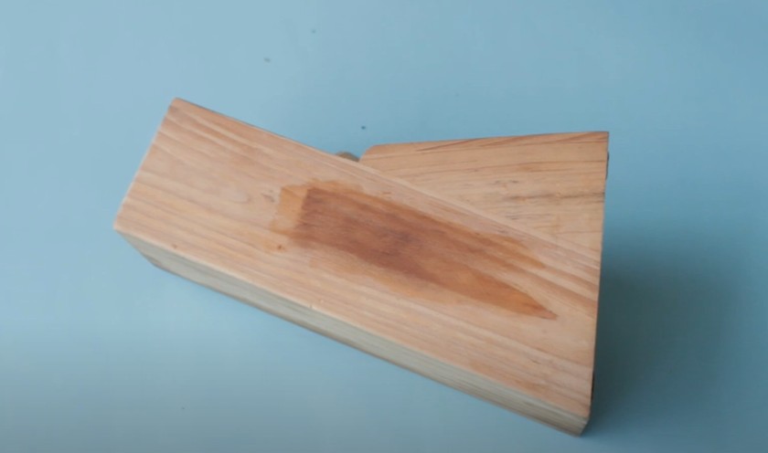 How to Remove Oil Stains from Teak Wood