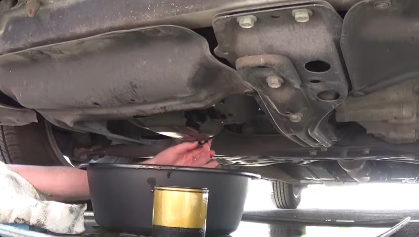 How Much Oil Does a 2008 Toyota Corolla Take