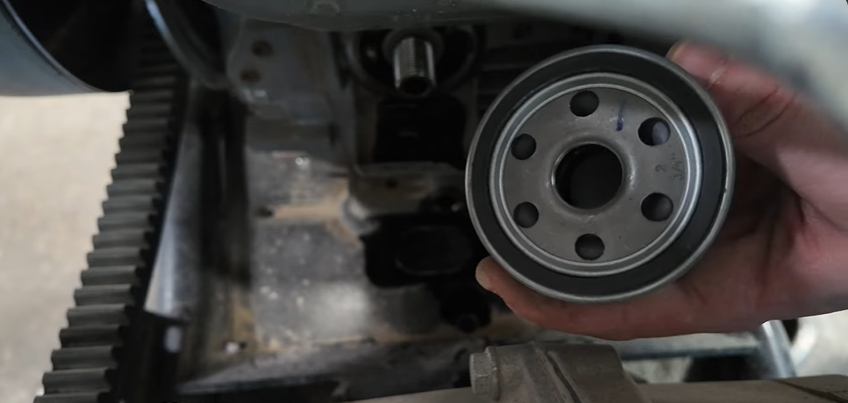 Do All John Deere Gators Have Oil Filters