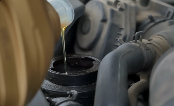 Does Synthetic Oil Smell Like Gas