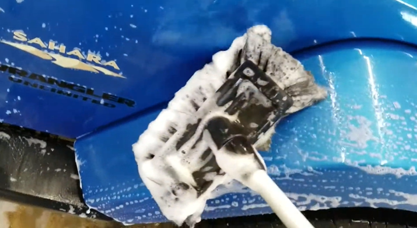 Get Fresh Oil off Your Car