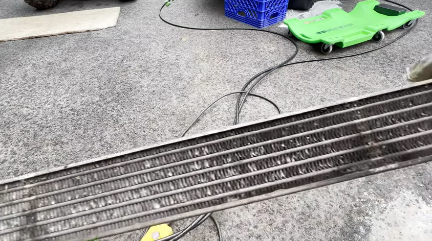 How to Clean Oil Out of Radiator