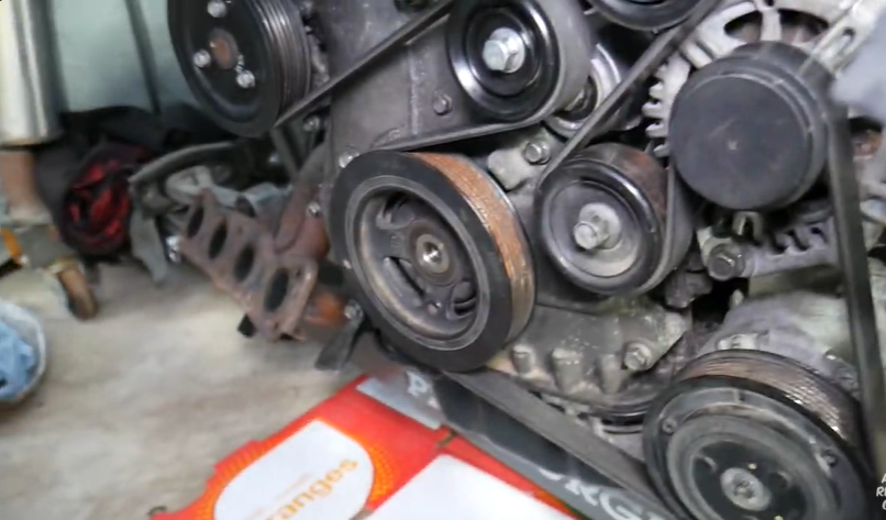 How to Clean Oil off Serpentine Belt