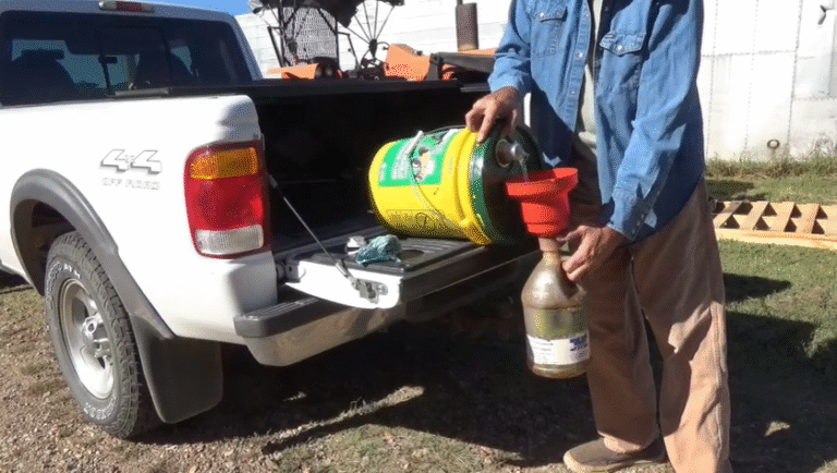 How to Get Oil Out of 5 Gallon Bucket