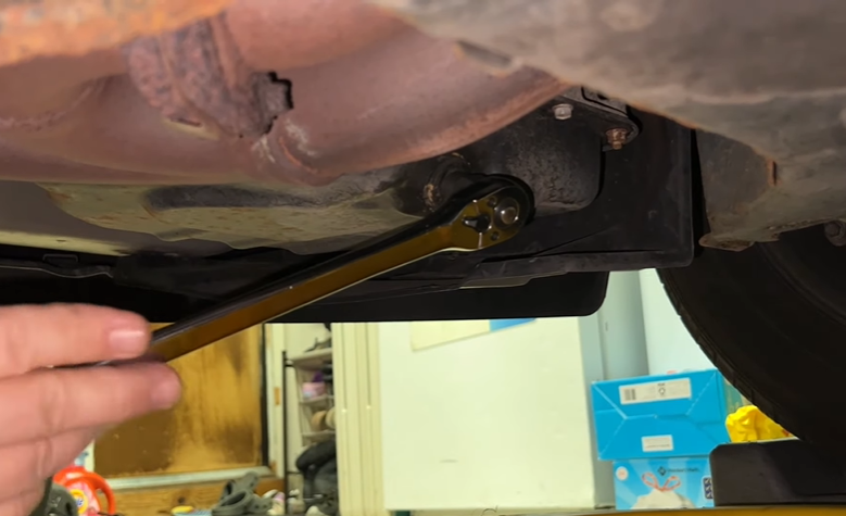 How to Loose Oil Drain Plug