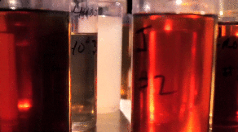 Is Vacuum Pump Oil the Same As Compressor Oil