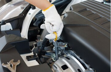 Check Motor Oil Hot Or Cold?