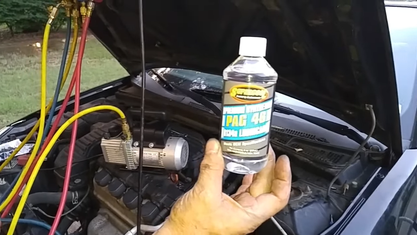 Does Pag Oil Absorb Moisture