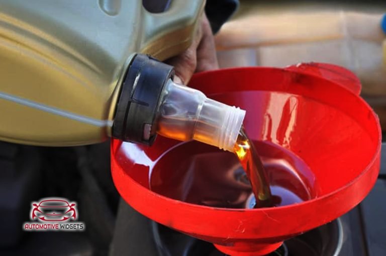 What Kind of Oil Does a 2003 Toyota Camry Take?