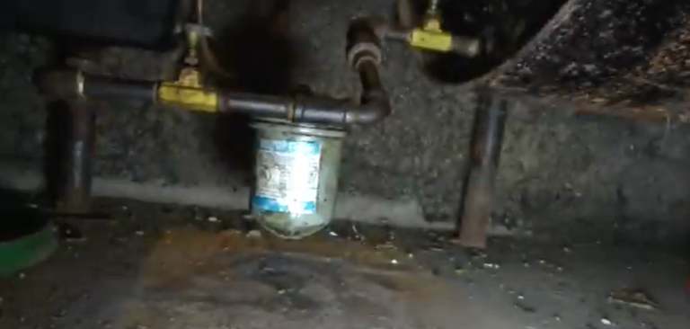 How to Twin Two Oil Tanks Together