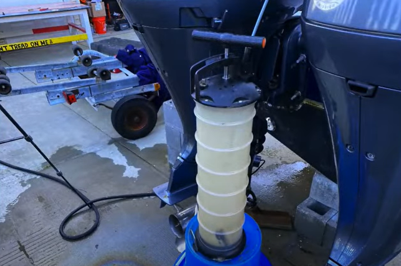 How to Change Oil on Yamaha Outboard 4 Stroke